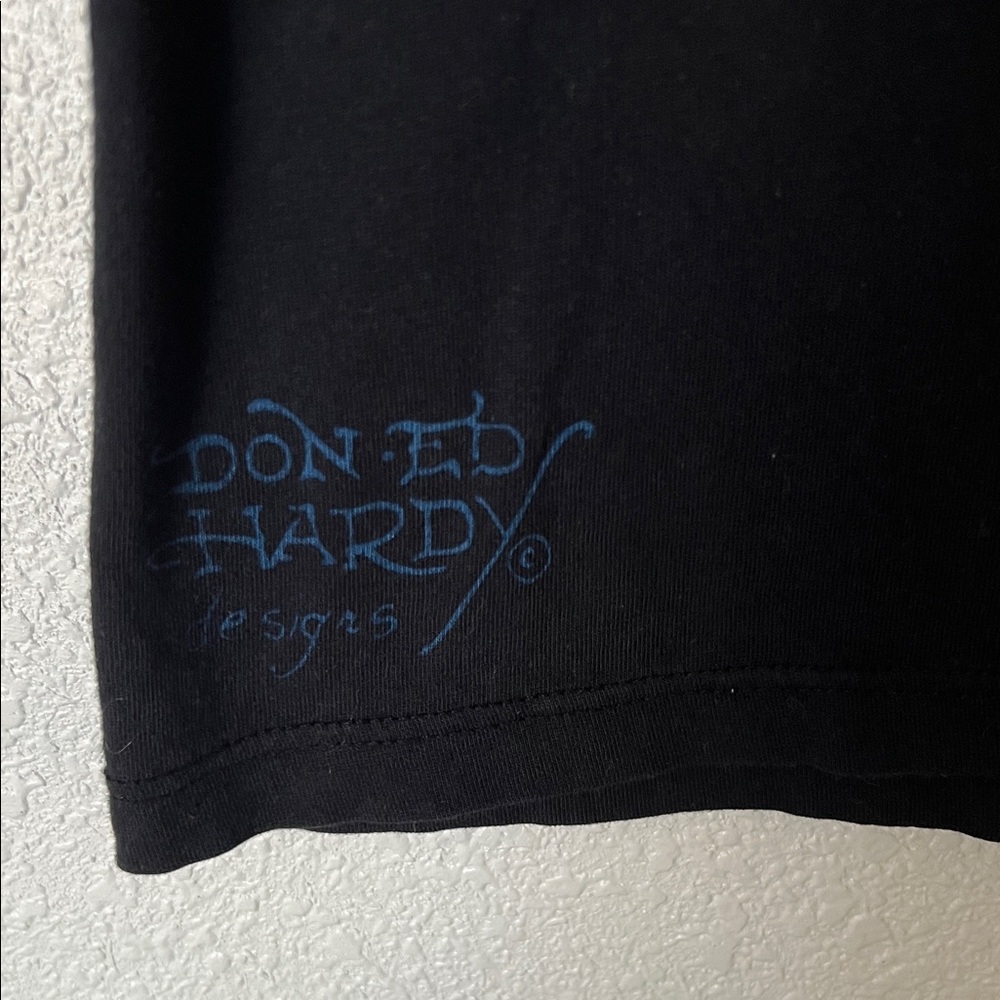 Ed Hardy Black Graphic T-Shirt. Front and back.Hard Rock in Vegas is gone now - Picture 4 of 8